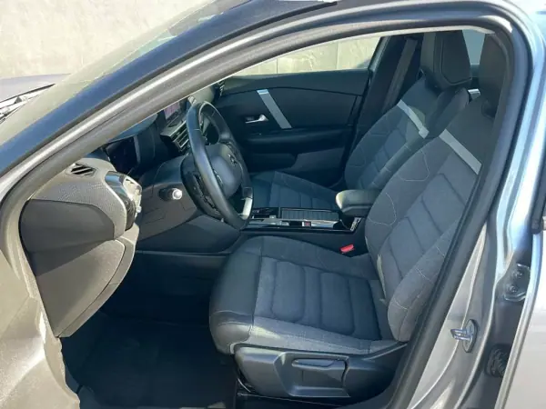 Citroën C4 2022 - 15900 EUR, 89000 km - AUTO.MOTO.pt - 89000km - foto 16 de 32