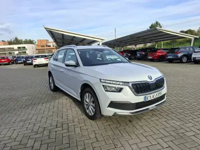 Skoda Kamiq 2021 - 15750 EUR, 88700 km - AUTO.MOTO.pt - 88700km - foto 4 de 29