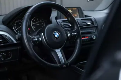 BMW 118 2012 - 15999 EUR, 190404 km - AUTO.MOTO.pt - 190404km - foto 9 de 21