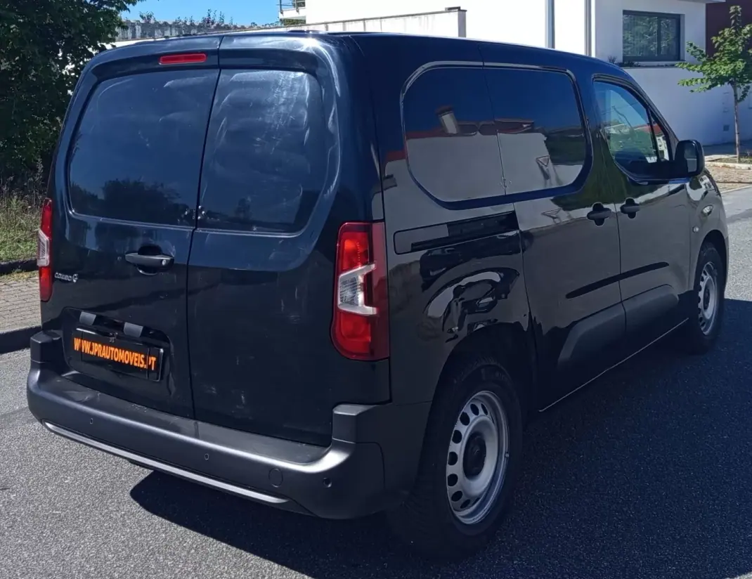 Opel Combo-e 2023 - 16990 EUR, 40100 km - 40100km - foto 7 de 17