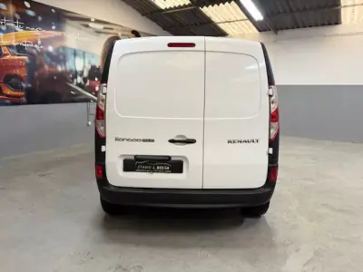 Renault Kangoo 2018 - 12250 EUR, 184400 km - AUTO.MOTO.pt - 184400km - foto 7 de 15