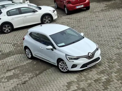 Renault Clio 2021 - 17000 EUR, 58800 km - AUTO.MOTO.pt - 58800km - foto 23 de 24