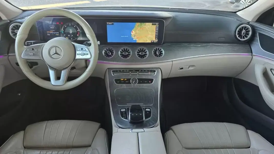 Mercedes-Benz CLS 300 2019 - 29900 EUR, 233849 km - 233849km - foto 16 de 22