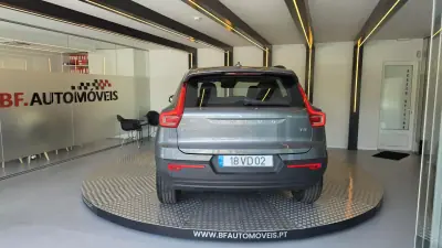 Volvo XC 40 2018 - 21900 EUR, 36539 km - AUTO.MOTO.pt - 36539km - foto 15 de 52