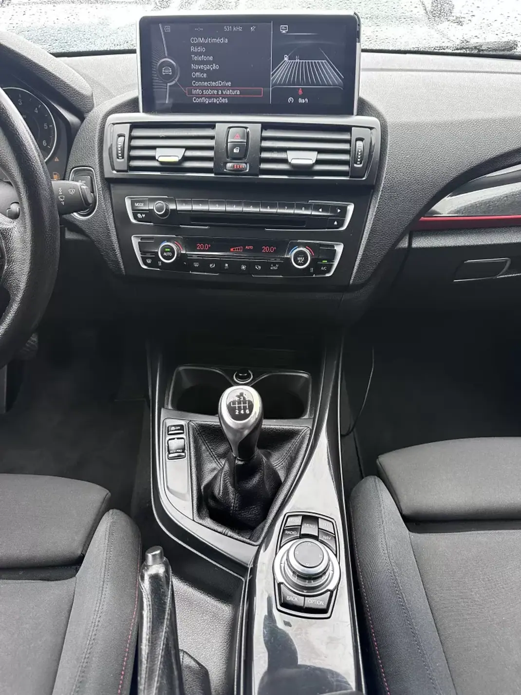 BMW 116 2013 - 10900 EUR, 220000 km - AUTO.MOTO.pt - 220000km - foto 28 de 31