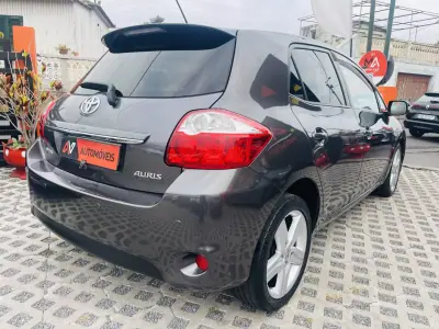Toyota Auris 2010 - 10950 EUR, 161626 km - AUTO.MOTO.pt - 161626km - foto 7 de 12