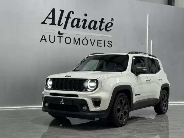 Jeep Renegade 2021 - 17990 EUR, 55000 km - AUTO.MOTO.pt - 55000km - foto 12 de 28