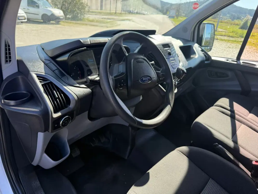 Ford Transit Custom L1 2.0 TDCI H1 2016 - 14900 EUR, 116758 km - AUTO.MOTO.pt - 116758km - foto 11 de 17