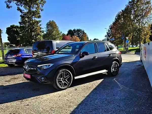 Mercedes-Benz GLC 400 2024 - 69990 EUR, 25400 km - AUTO.MOTO.pt - 25400km - foto 7 de 35