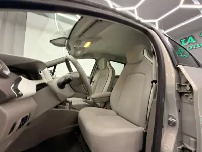 Renault Zoe 2019 - 10500 EUR, 99000 km - 99000km - foto 16 de 19