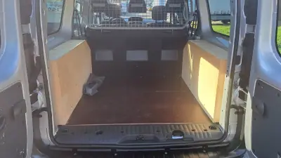 Renault 2019 - 19900 EUR, 100835 km - AUTO.MOTO.pt - 100835km - foto 20 de 28