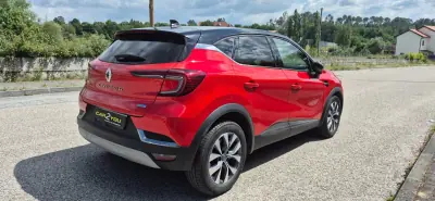 Renault Captur 2021 - 21750 EUR, 71000 km - AUTO.MOTO.pt - 71000km - foto 30 de 30