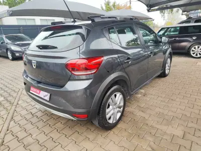 Dacia Sandero 2022 - 15500 EUR, 126000 km - AUTO.MOTO.pt - 126000km - foto 5 de 14
