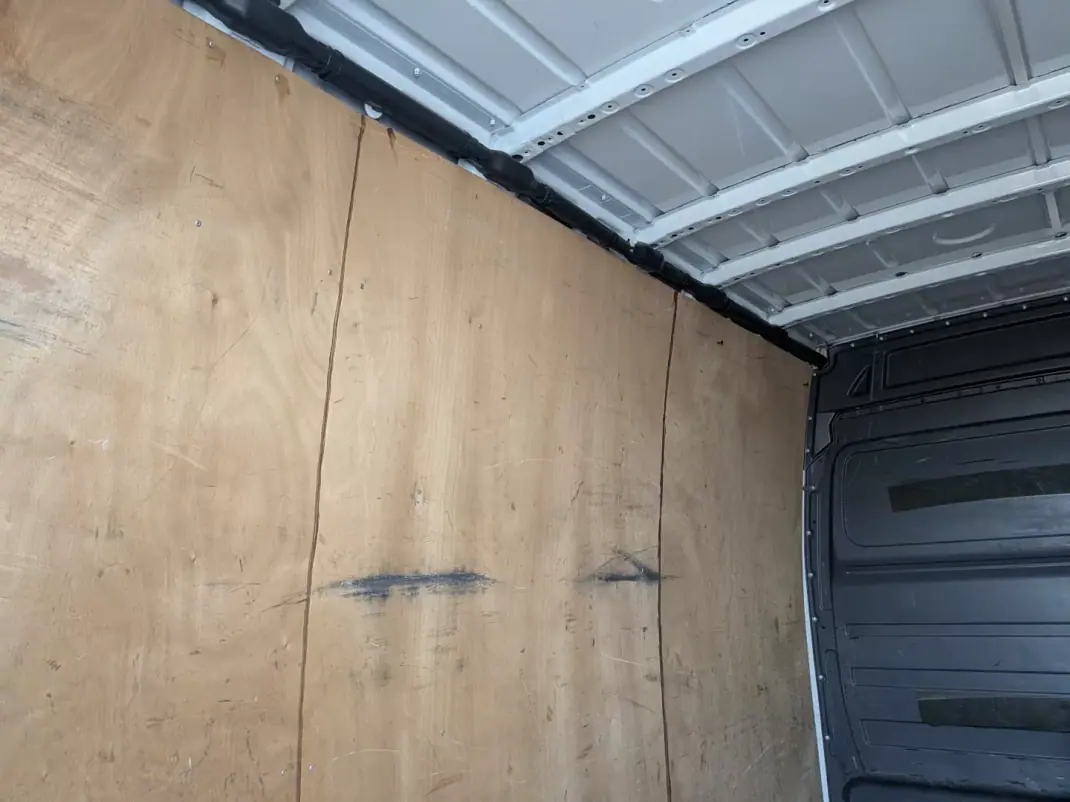 Mercedes-Benz Sprinter 2013 - 19900 EUR, 190000 km - 190000km - foto 17 de 18