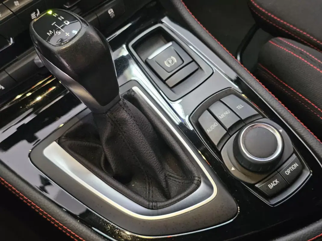 BMW 218 Active Tourer 2015 - 18300 EUR, 105000 km - AUTO.MOTO.pt - 105000km - foto 16 de 39