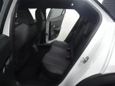 Peugeot 2008 2020 - 17500 EUR, 59000 km - AUTO.MOTO.pt - 59000km - foto 16 de 28