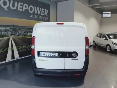 Fiat DOBLO CARGO 1.3 M-JET EASY 3 Lugares 2021 - 10990 EUR, 99701 km - AUTO.MOTO.pt - 99701km - foto 6 de 20