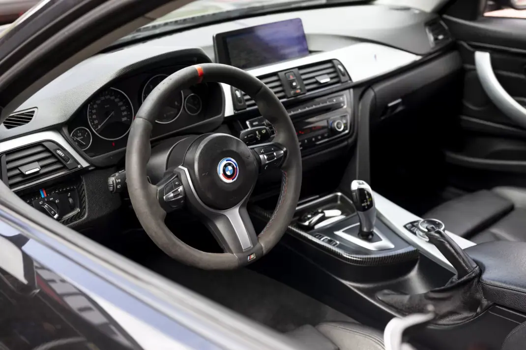 BMW 420 2016 - 23900 EUR, 200900 km - AUTO.MOTO.pt - 200900km - foto 13 de 34