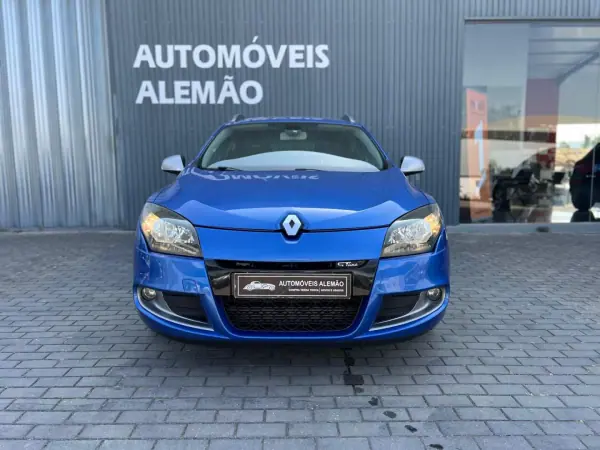Renault Mégane Sport Tourer 2012 - 6950 EUR, 191200 km - AUTO.MOTO.pt - 191200km - foto 2 de 14
