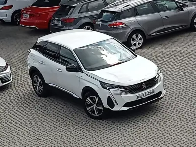 Peugeot 3008 2022 - 39950 EUR, 12000 km - AUTO.MOTO.pt - 12000km - foto 12 de 33