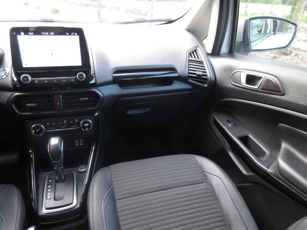 Ford EcoSport 2019 - 154900 EUR, 88000 km - 88000km - foto 43 de 54