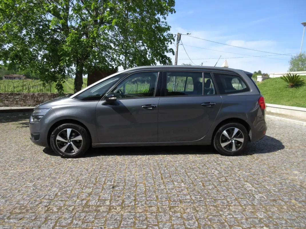 Citroën C4 Grand Picasso 2014 - 11490 EUR, 185000 km - AUTO.MOTO.pt - 185000km - foto 5 de 60