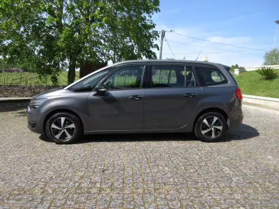Citroën C4 Grand Picasso 2014 - 11490 EUR, 185000 km - AUTO.MOTO.pt - 185000km - foto 5 de 60
