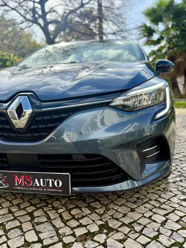 Renault Clio 2022 - 14790 EUR, 78950 km - AUTO.MOTO.pt - 78950km - foto 33 de 36