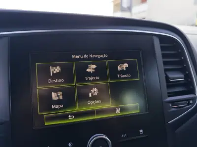 Renault Mégane Sport Tourer 2016 - 13990 EUR, 163000 km - AUTO.MOTO.pt - 163000km - foto 35 de 47