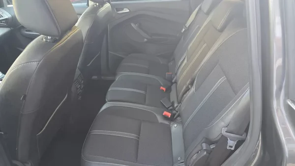 Ford C-Max 2016 - 10990 EUR, 117000 km - AUTO.MOTO.pt - 117000km - foto 17 de 22