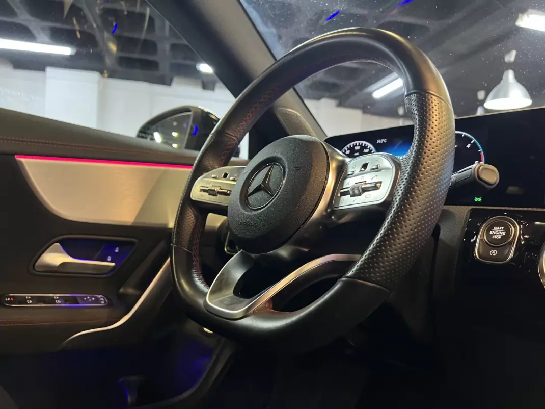 Mercedes-Benz CLA 180 2020 - 26990 EUR, 150000 km - AUTO.MOTO.pt - 150000km - foto 37 de 48
