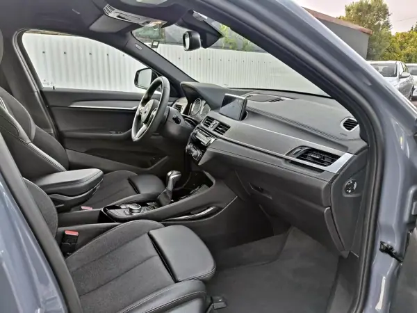 BMW X2 2020 — foto 2 de 44
