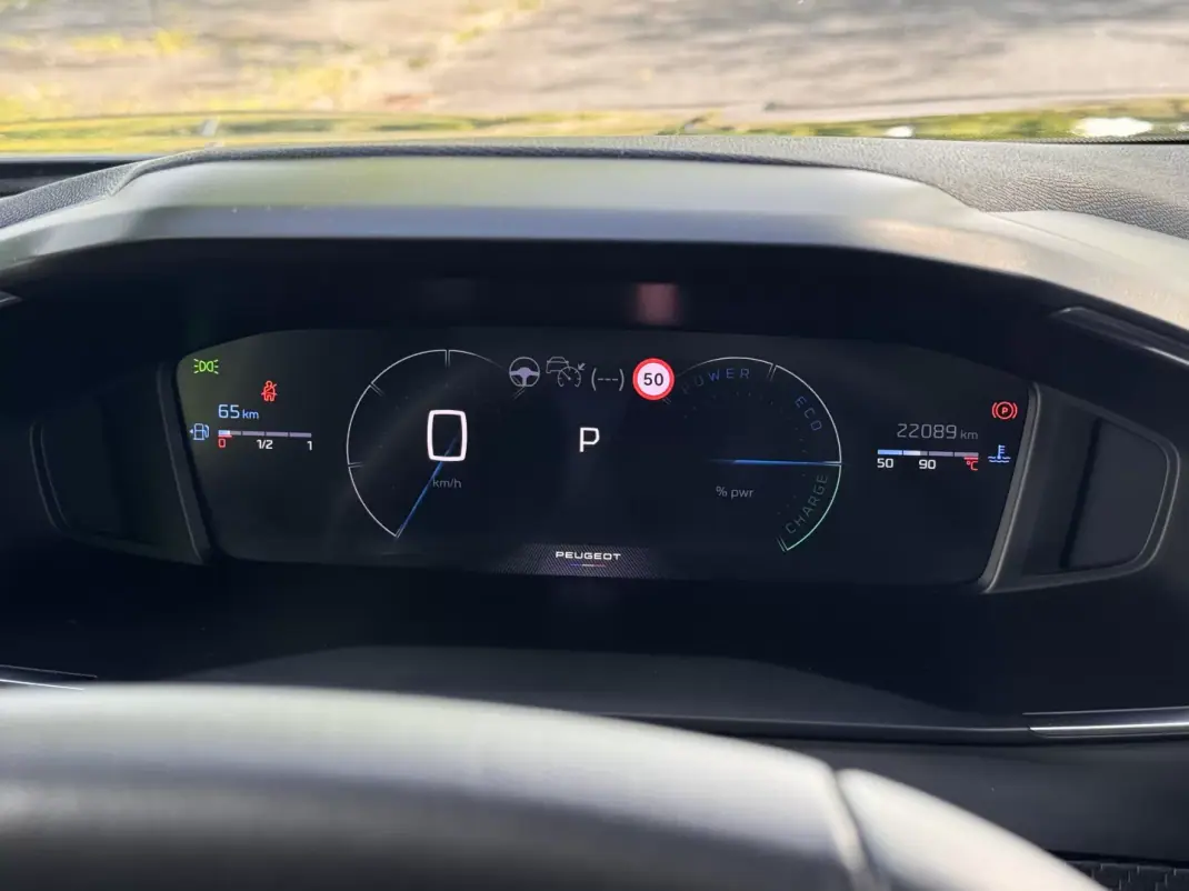 Peugeot 2008 2025 - 24900 EUR, 22017 km - AUTO.MOTO.pt - 22017km - foto 11 de 25