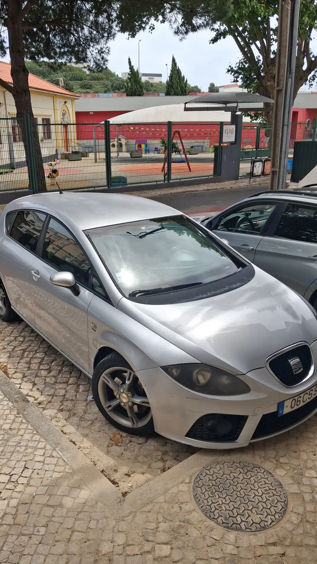 SEAT Leon 2007 - 7500 EUR, 367000 km - AUTO.MOTO.pt - 367000km - foto 2 de 7