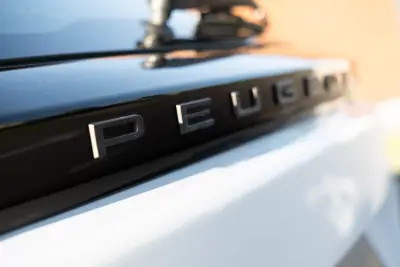 Peugeot 2008 2023 — foto 6 de 20