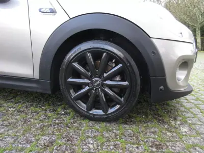 MINI 3 Portas 2018 - 18490 EUR, 164000 km - AUTO.MOTO.pt - 164000km - foto 12 de 53