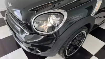 MINI Countryman 2011 - 12000 EUR, 195672 km - AUTO.MOTO.pt - 195672km - foto 4 de 34