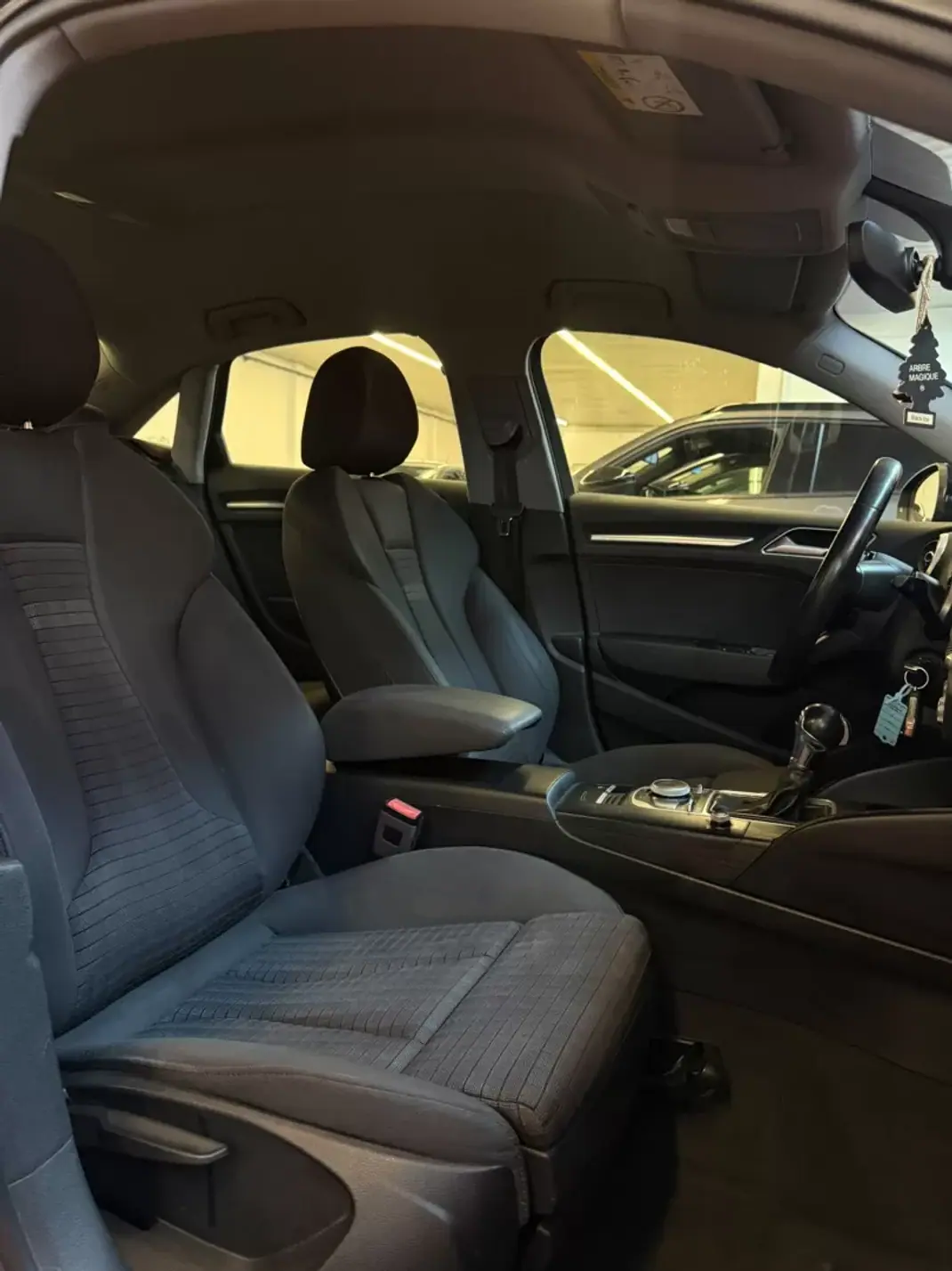 Audi A3 Limousine 2017 - 19900 EUR, 192000 km - 192000km - foto 8 de 9