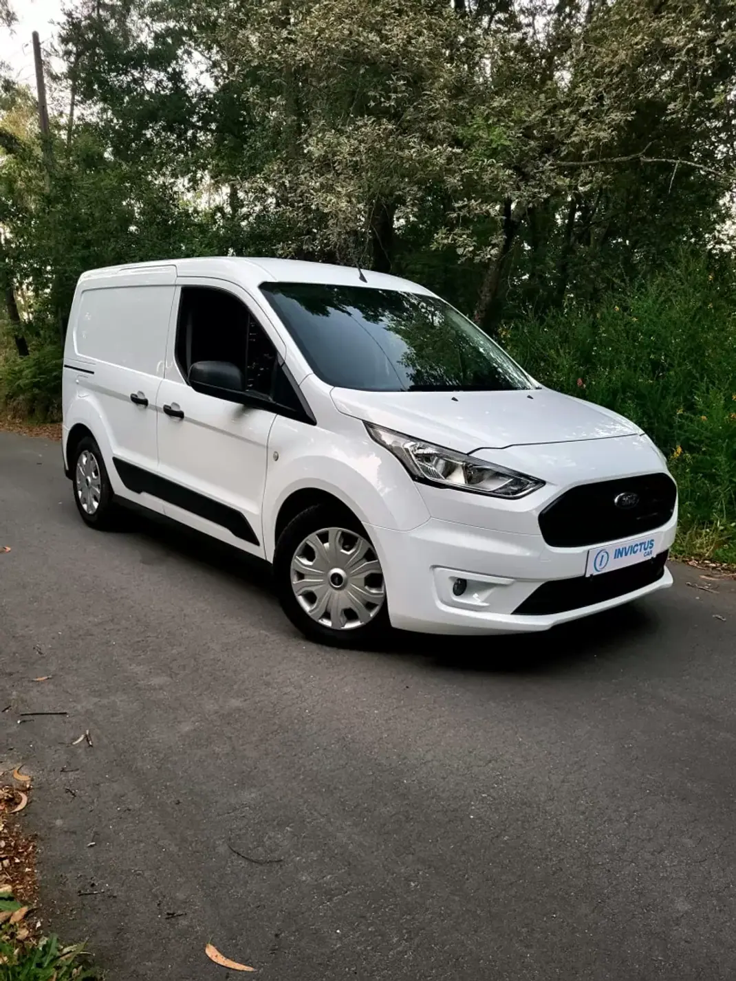 Ford Transit Connect 2021 - 11990 EUR, 146000 km - AUTO.MOTO.pt - 146000km - foto 1 de 18