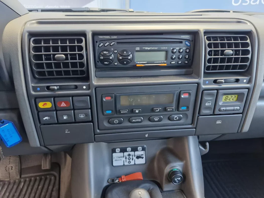 Land Rover Discovery 1998 - 23990 EUR, 193294 km - 193294km - foto 13 de 28