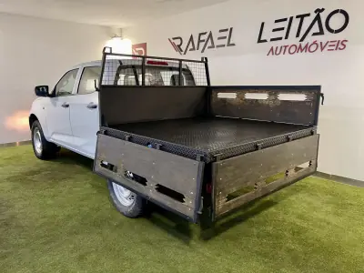 Isuzu D-Max 2023 - 32950 EUR, 32000 km - AUTO.MOTO.pt - 32000km - foto 11 de 26
