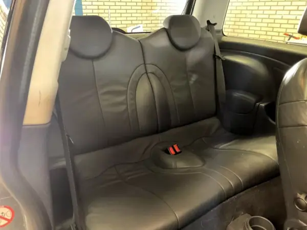 MINI Cooper S 2004 - 9990 EUR, 191662 km - AUTO.MOTO.pt - 191662km - foto 13 de 18