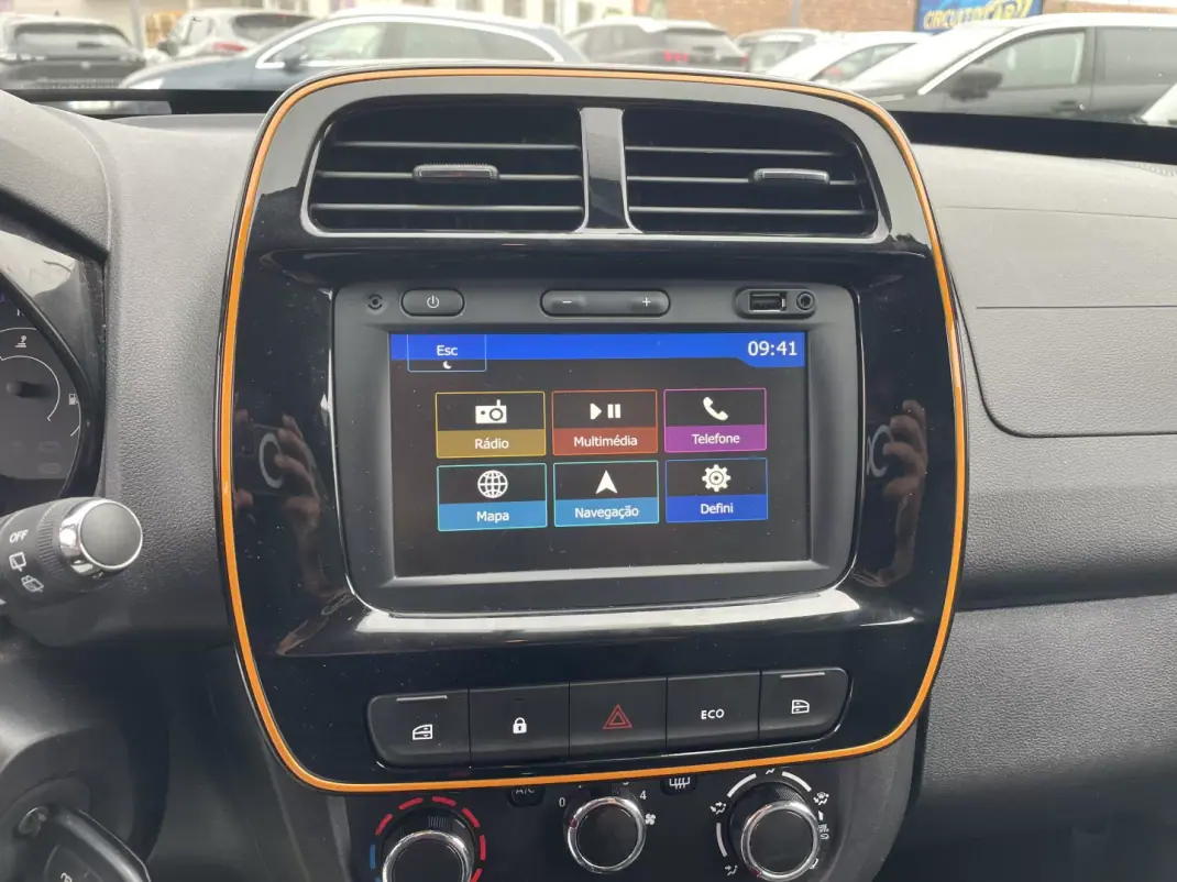 Dacia Spring 2021 - 10850 EUR, 17296 km - AUTO.MOTO.pt - 17296km - foto 18 de 32