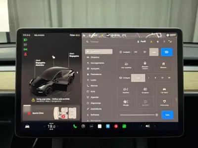 Tesla Model Y 2022 - 32500 EUR, 166000 km - 166000km - foto 14 de 21