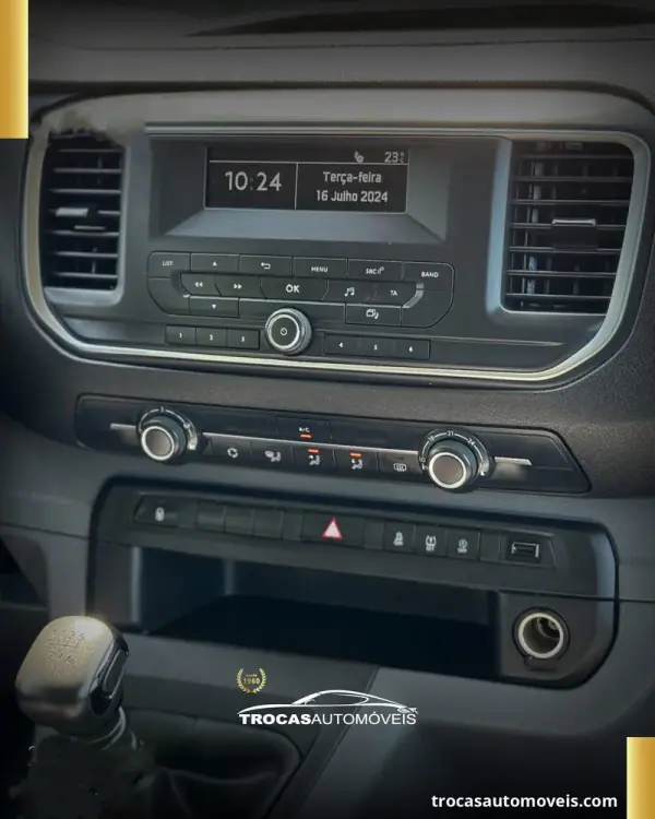 Citroën Jumpy 2019 - 24900 EUR, 181778 km - AUTO.MOTO.pt - 181778km - foto 7 de 8