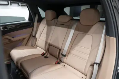 Porsche Cayenne 2023 - 89950 EUR, 40000 km - AUTO.MOTO.pt - 40000km - foto 59 de 59