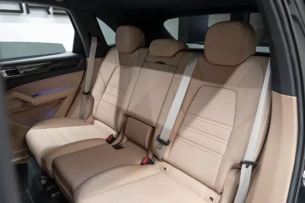 Porsche Cayenne 2023 - 89950 EUR, 40000 km - AUTO.MOTO.pt - 40000km - foto 59 de 59