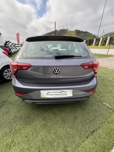 Volkswagen Polo 2022 - 18490 EUR, 52018 km - AUTO.MOTO.pt - 52018km - foto 7 de 13
