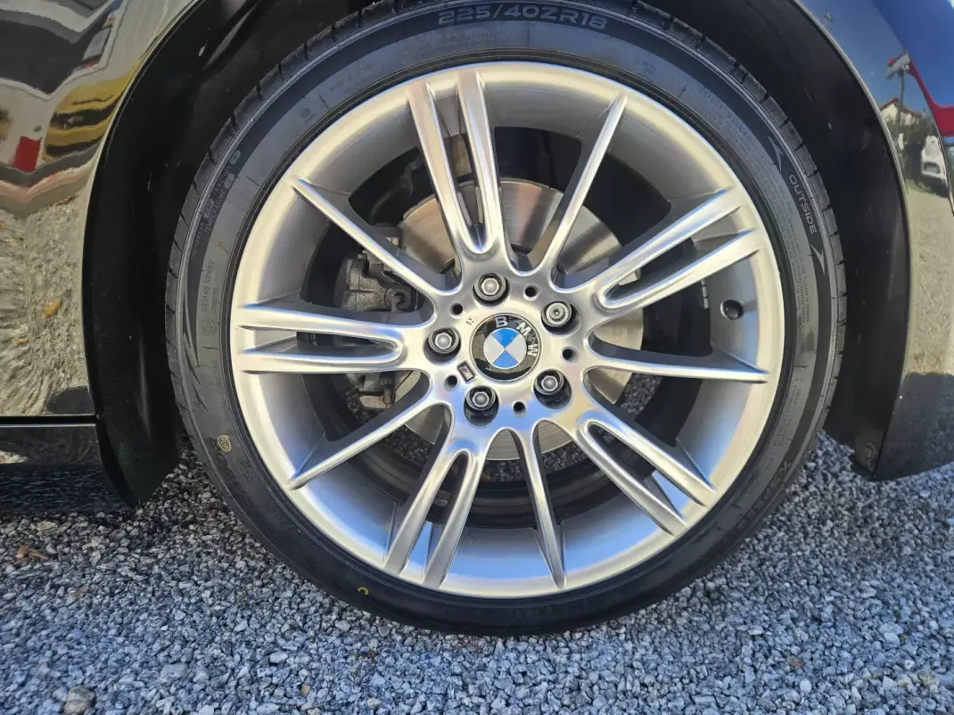 BMW 320 2011 - 17900 EUR, 109602 km - 109602km - foto 34 de 47