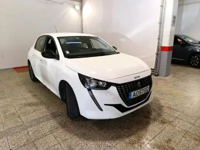 Peugeot 208 2022 - 13499 EUR, 118021 km - AUTO.MOTO.pt - 118021km - foto 3 de 11